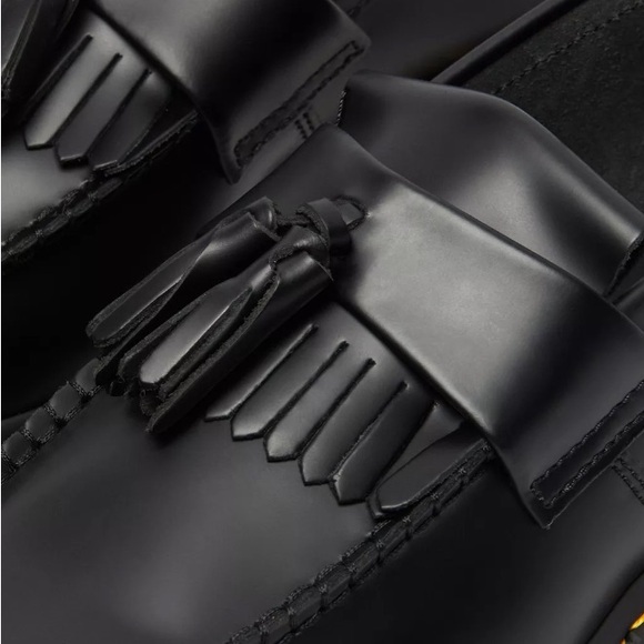 Dr.Martens Adrian Yellow Stitch Leather In Black Smooth Leather For Women New - Picture 3 of 4